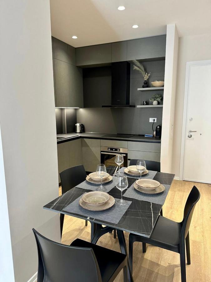 New Brilant Apartment Tirana Bagian luar foto